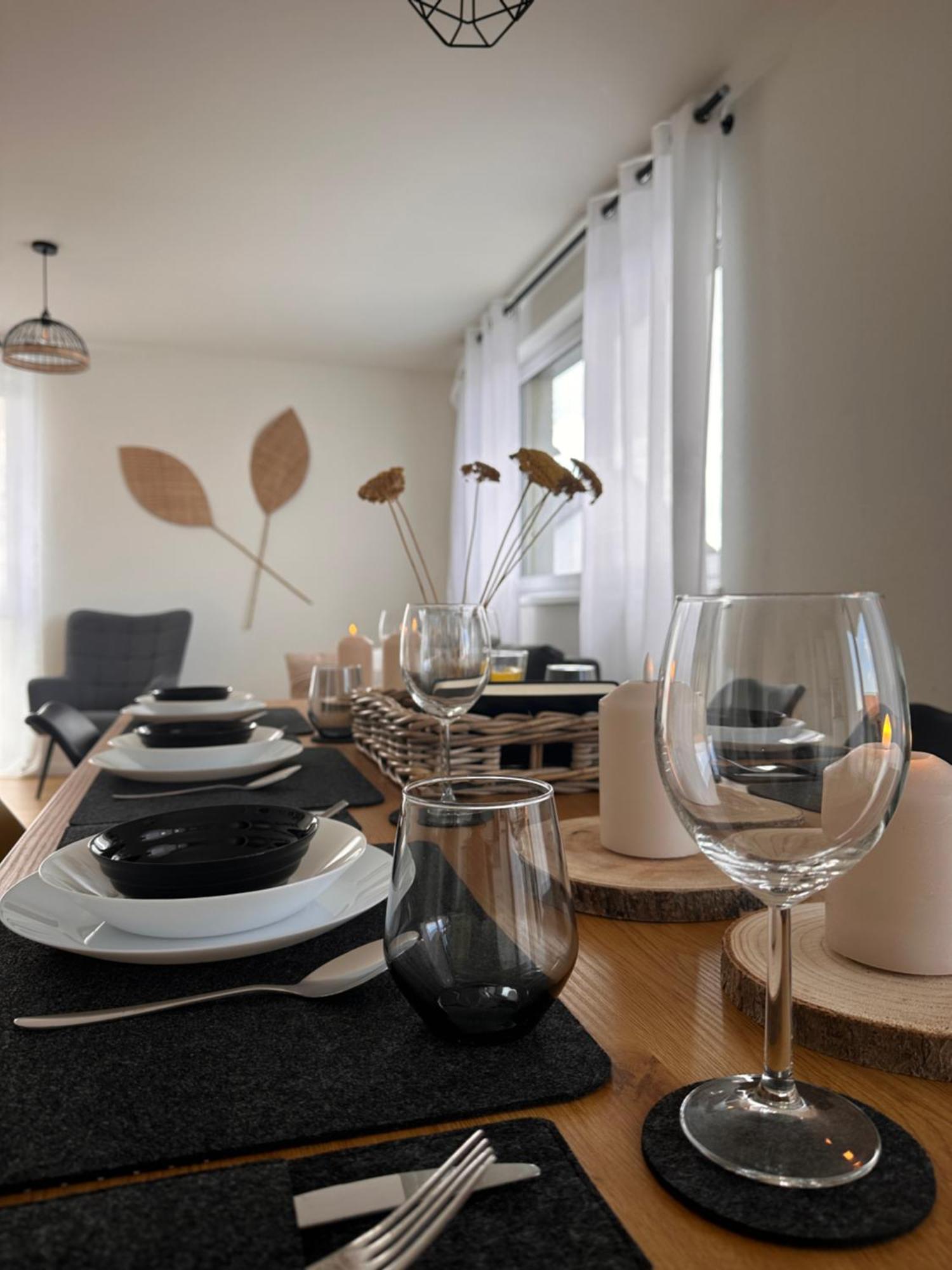 Amao-Sepia I 86Qm I King-Size Beds I Netflix I Privat Balcony I Free Parking I Near Europapark Apartamento Rheinhausen Exterior foto